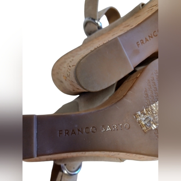 Franko Sarto Fawn Colored Suede Crossover Straps Open Toe Wedge Sandals Size 9.5 - Picture 7 of 8